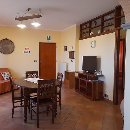 Casa Vacanze Antica Volsinii Больсена Экстерьер фото