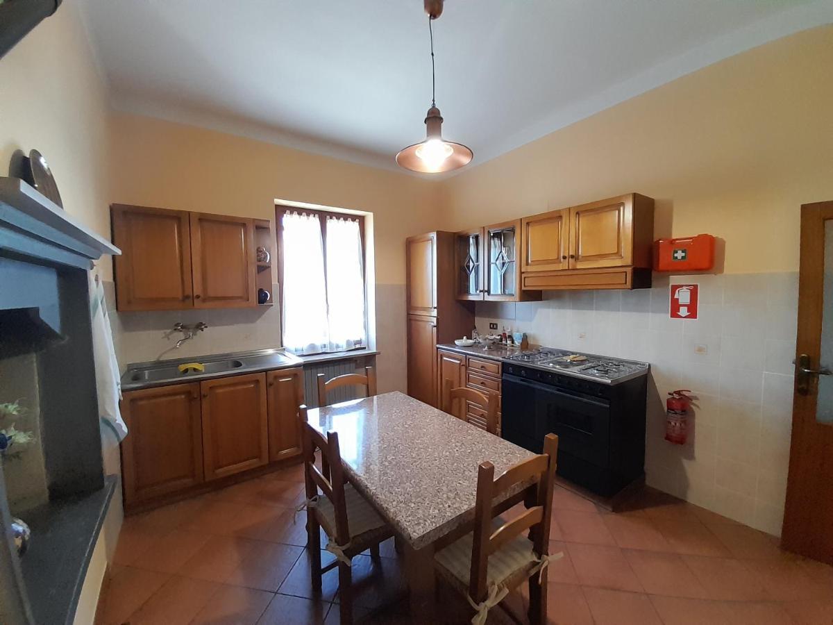 Casa Vacanze Antica Volsinii Больсена Экстерьер фото