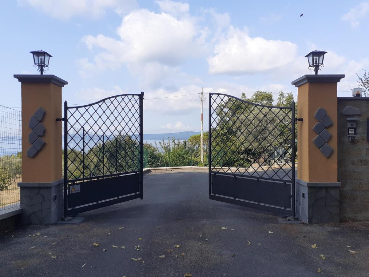 Casa Vacanze Antica Volsinii Больсена Экстерьер фото