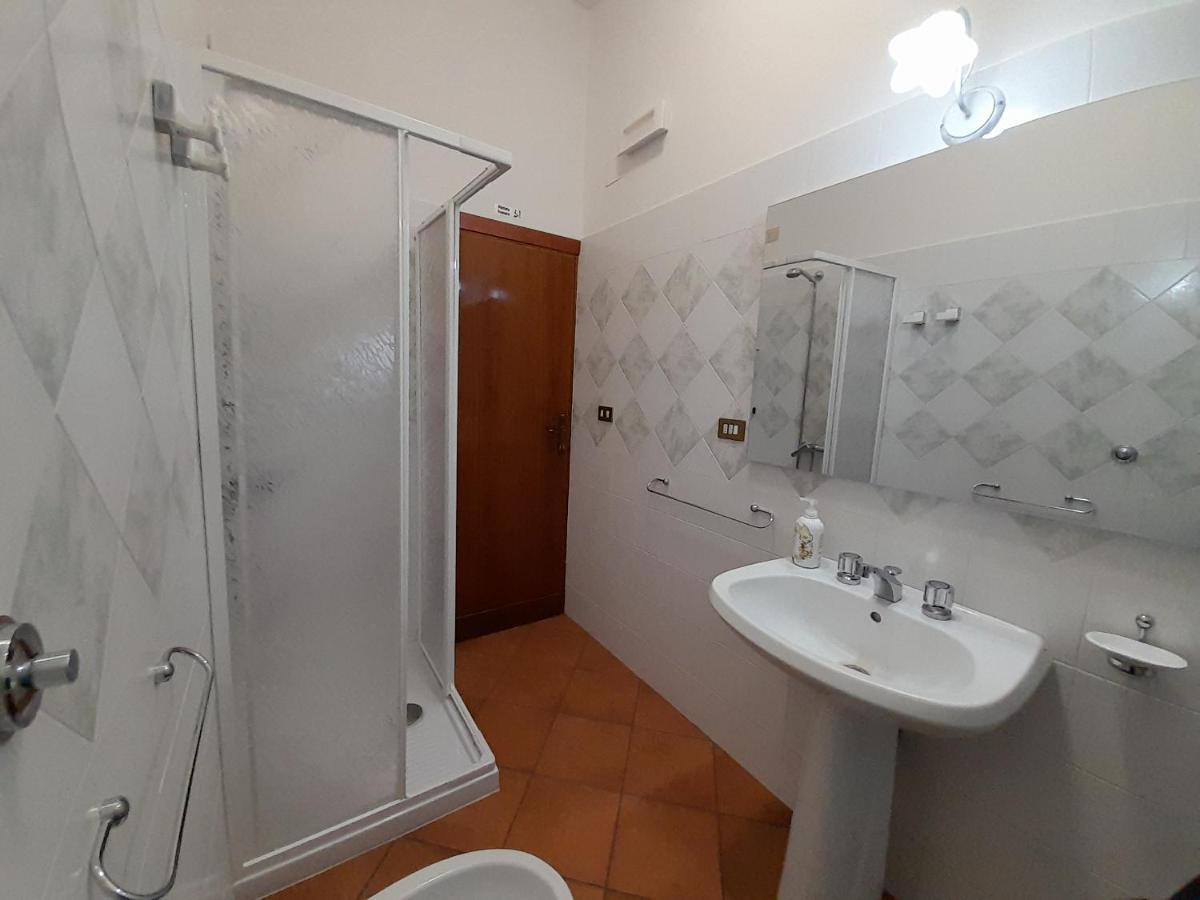 Casa Vacanze Antica Volsinii Больсена Экстерьер фото